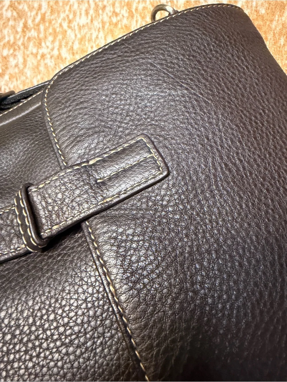 Men's Levenger Brown Leather Messenger Bag with Adjustable Strap